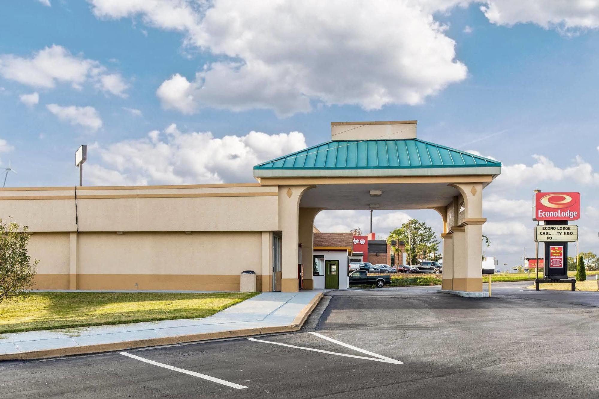 Econo Lodge Calhoun Exterior photo